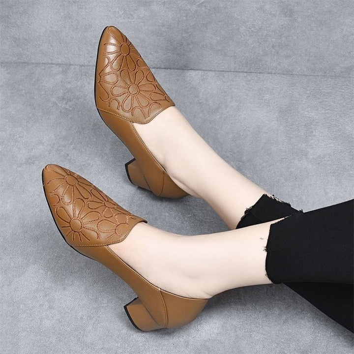 Olena™ – Mocassins brodés à confort durable